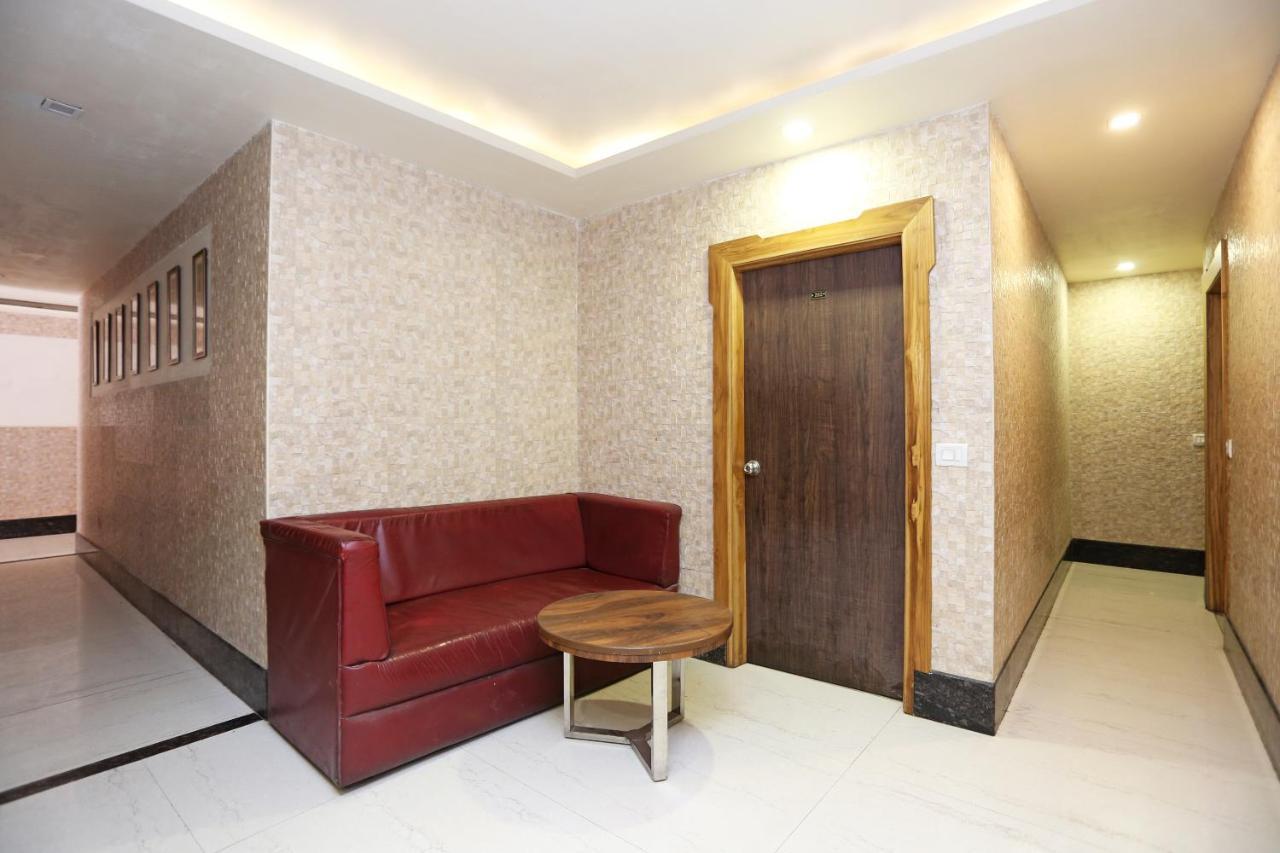 Hotel Deep Kanpur Exteriör bild