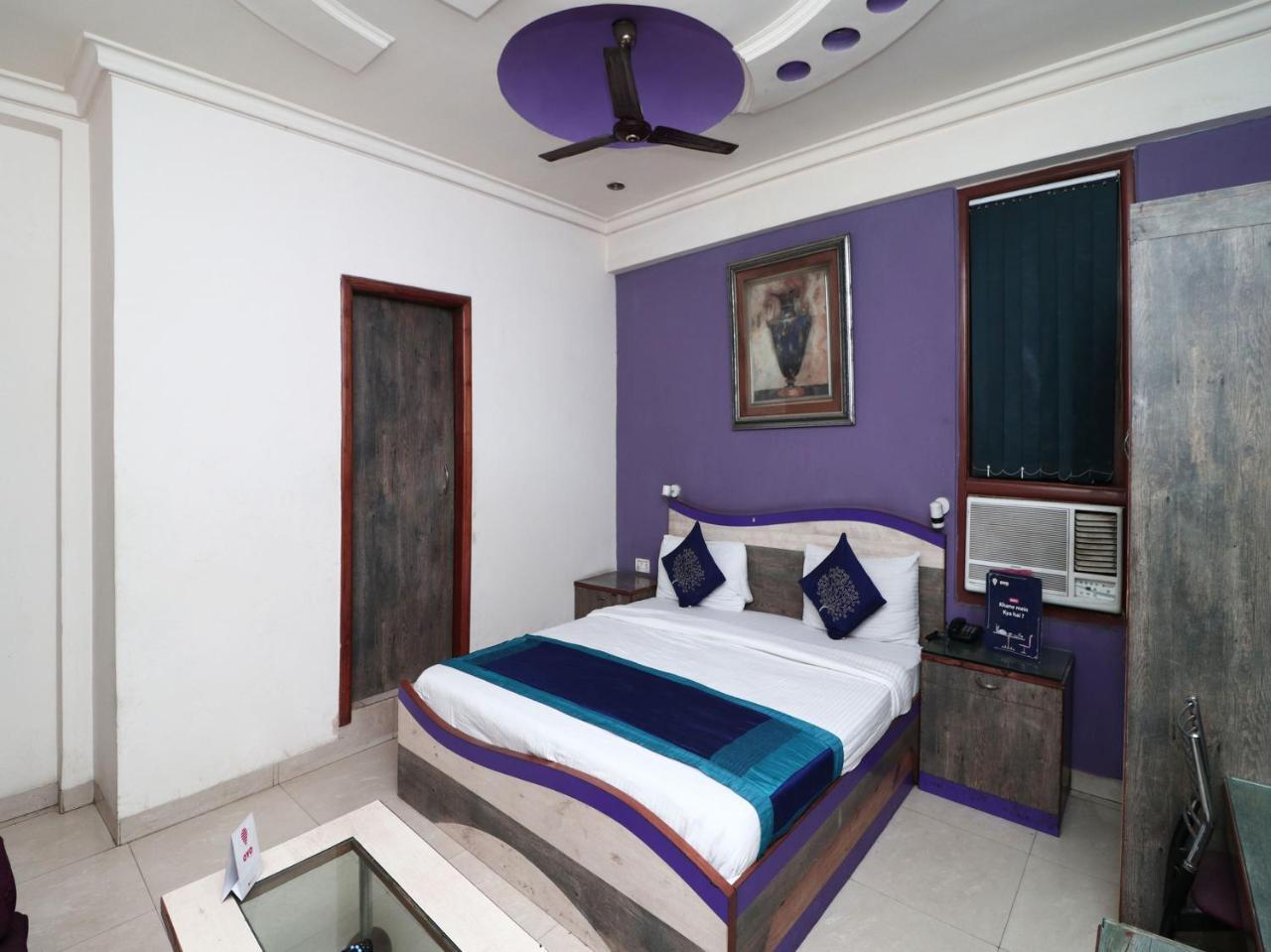 Hotel Deep Kanpur Exteriör bild